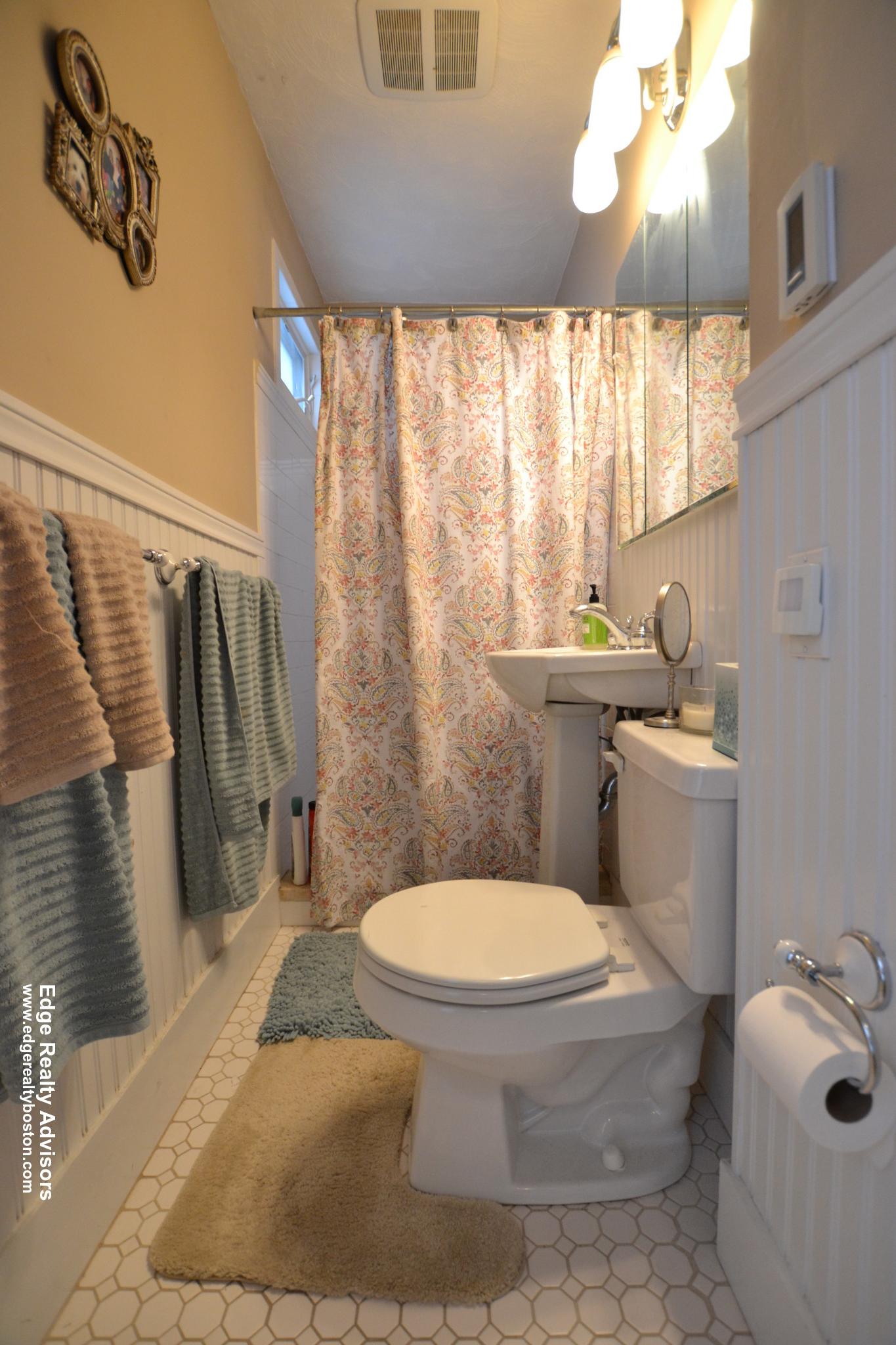 2 bed, 2 bath apartment for rent at 79 Surrey St Unit 1, Brighton — photo 17 of 18