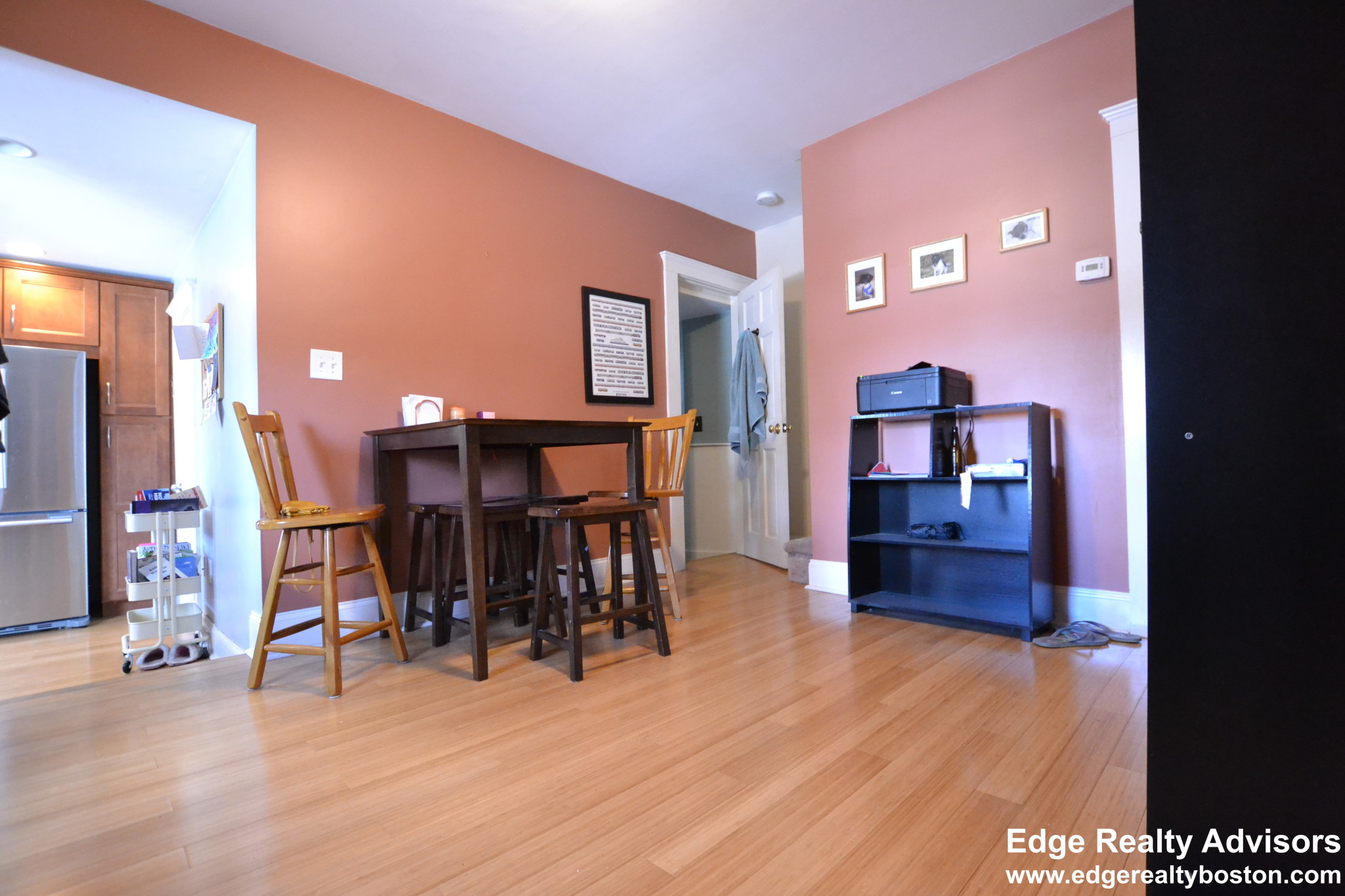 3 bed, 1 bath apartment for rent at 9 Baldwin Pl Unit 1, Brighton — photo 6 of 10