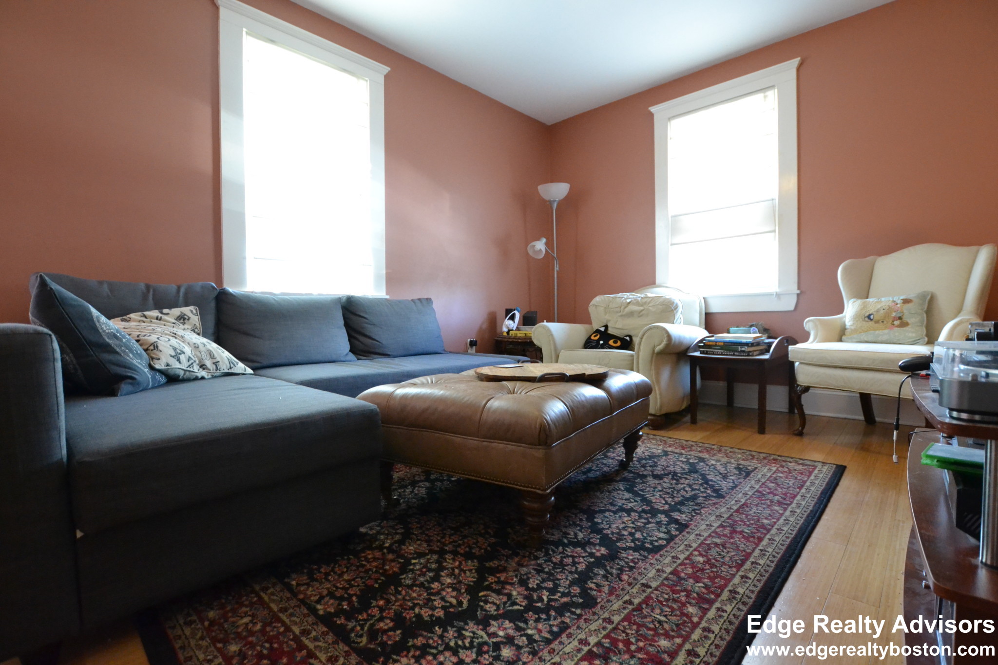 3 bed, 1 bath apartment for rent at 9 Baldwin Pl Unit 1, Brighton — photo 3 of 10