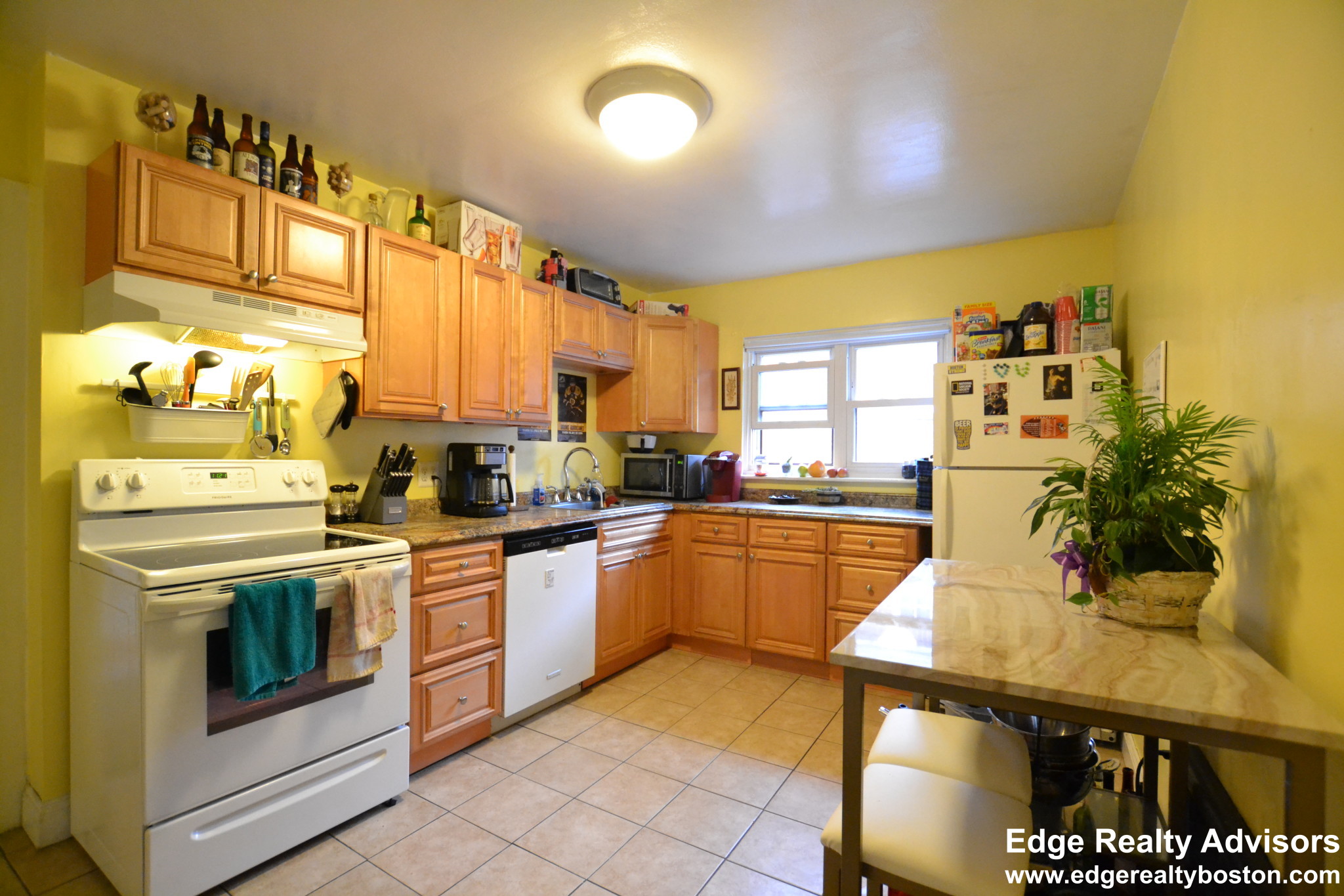 1 bed, 1 bath apartment for rent at 45 Beechcroft St Unit 4, Brighton — photo 1 of 7