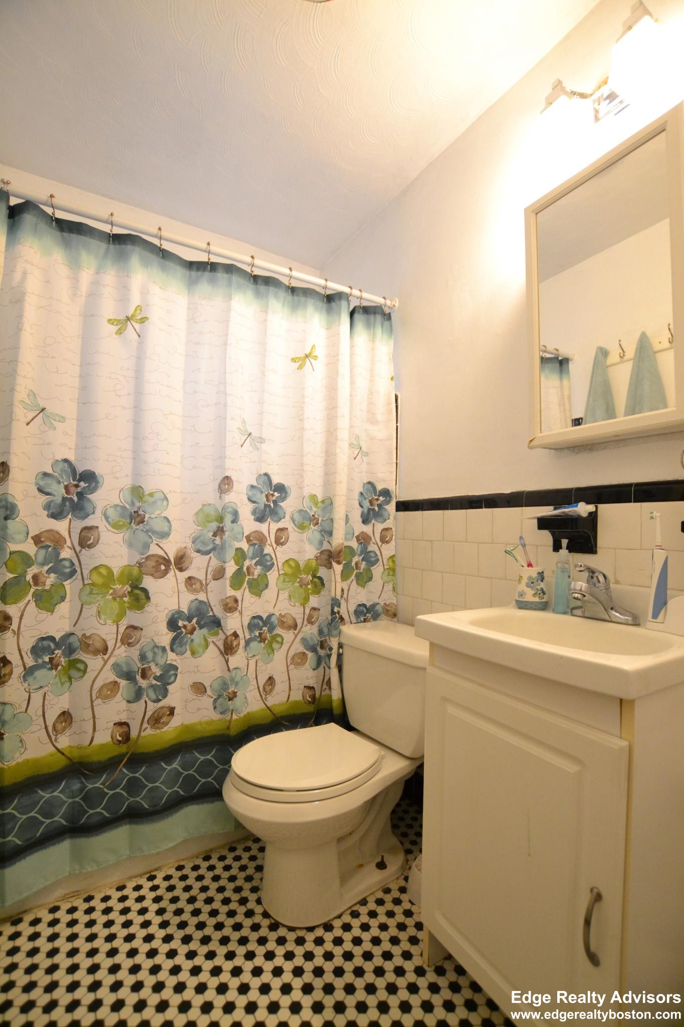 1 bed, 1 bath apartment for rent at 45 Beechcroft St Unit 4, Brighton — photo 7 of 7