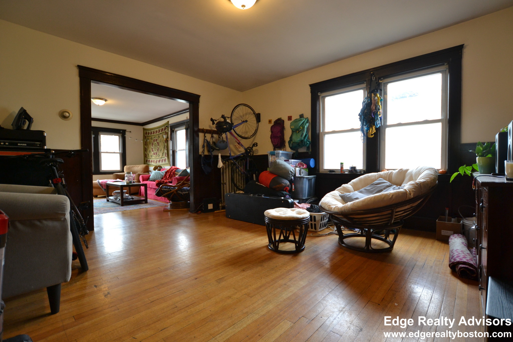 3 bed, 1 bath apartment for rent at 7 Dickinson Rd Unit 1, Brighton — photo 4 of 8