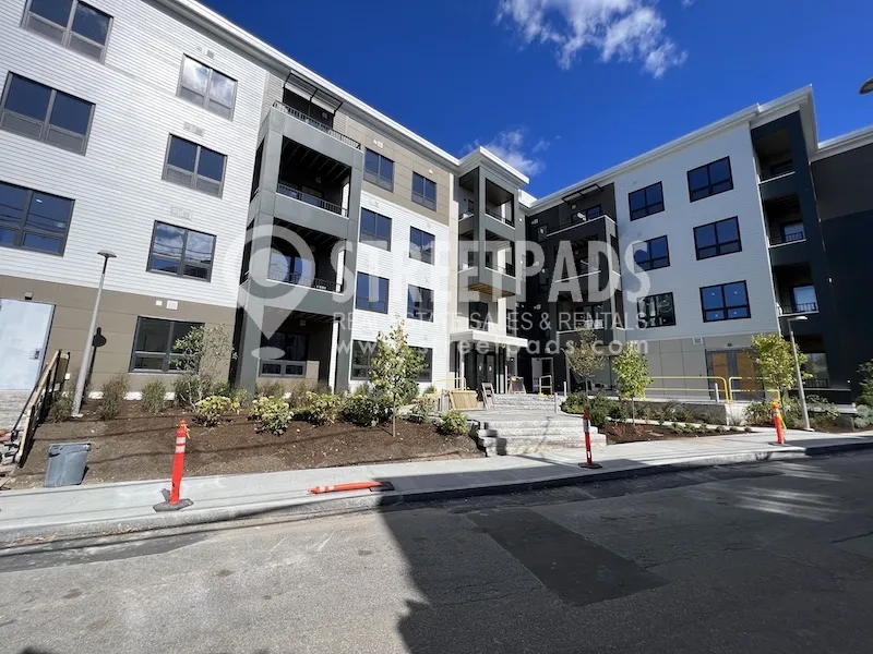 199 Gardner St, West Roxbury