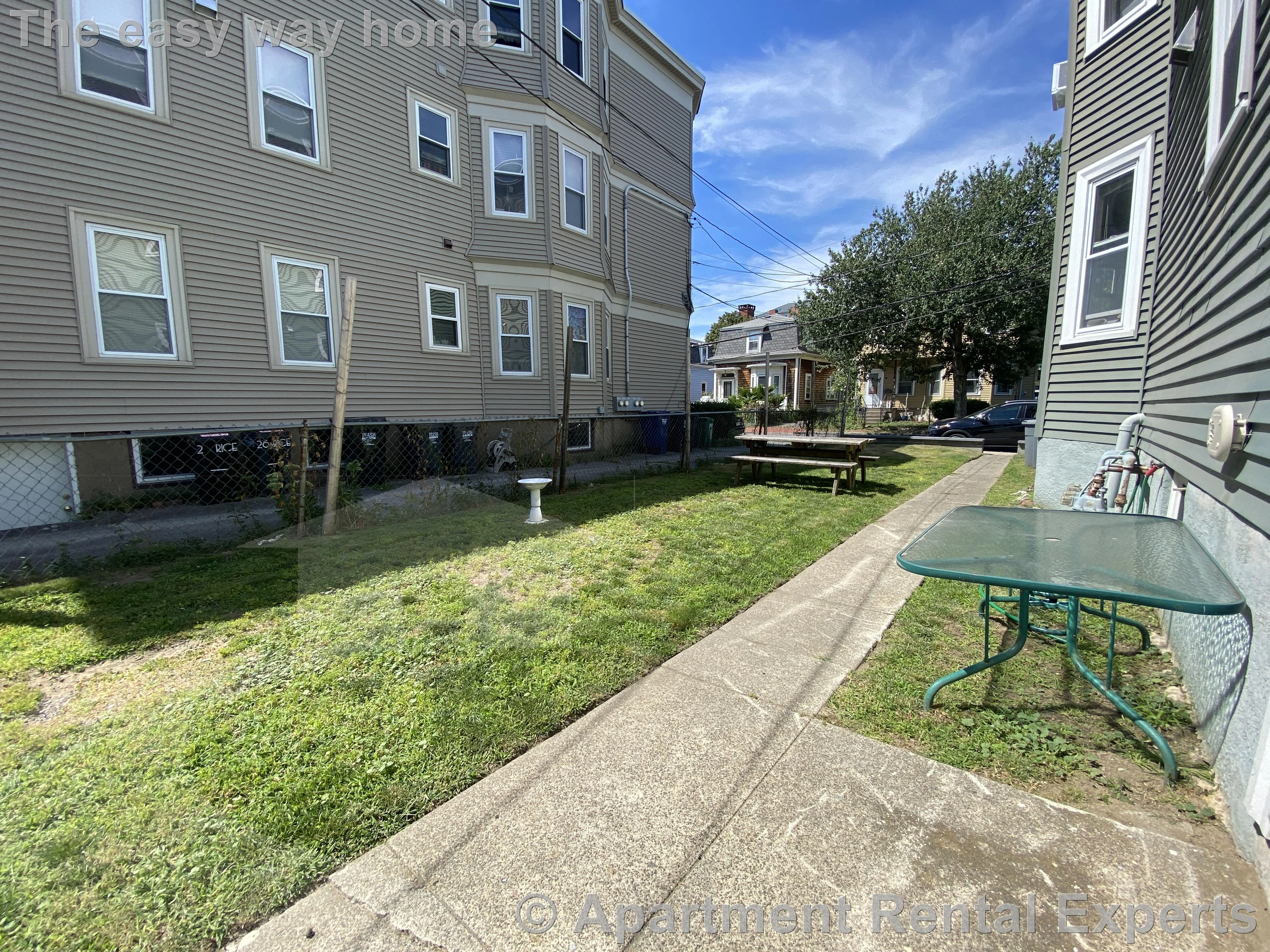 22 Rice St, Davis Square