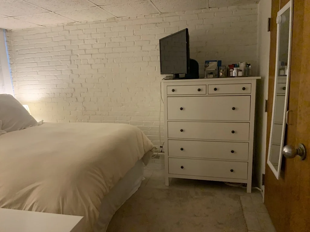 1641 Commonwealth Ave, Brighton