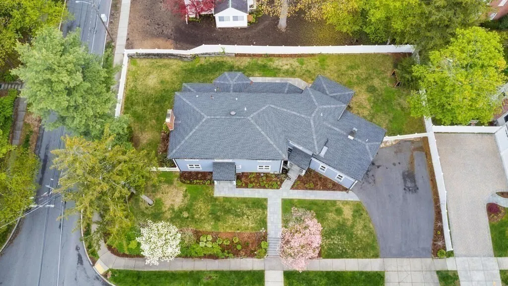 150 Country Club Rd, Oak Hill