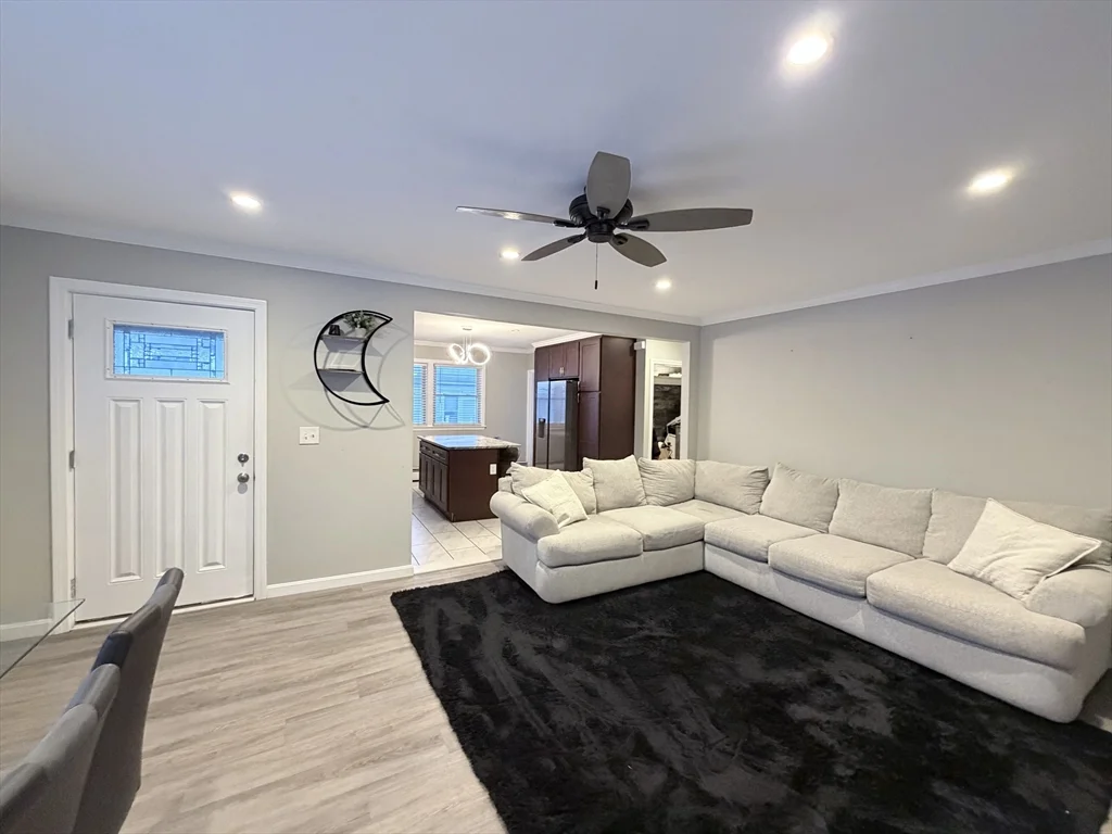 43 Frankton Ave, Brockton