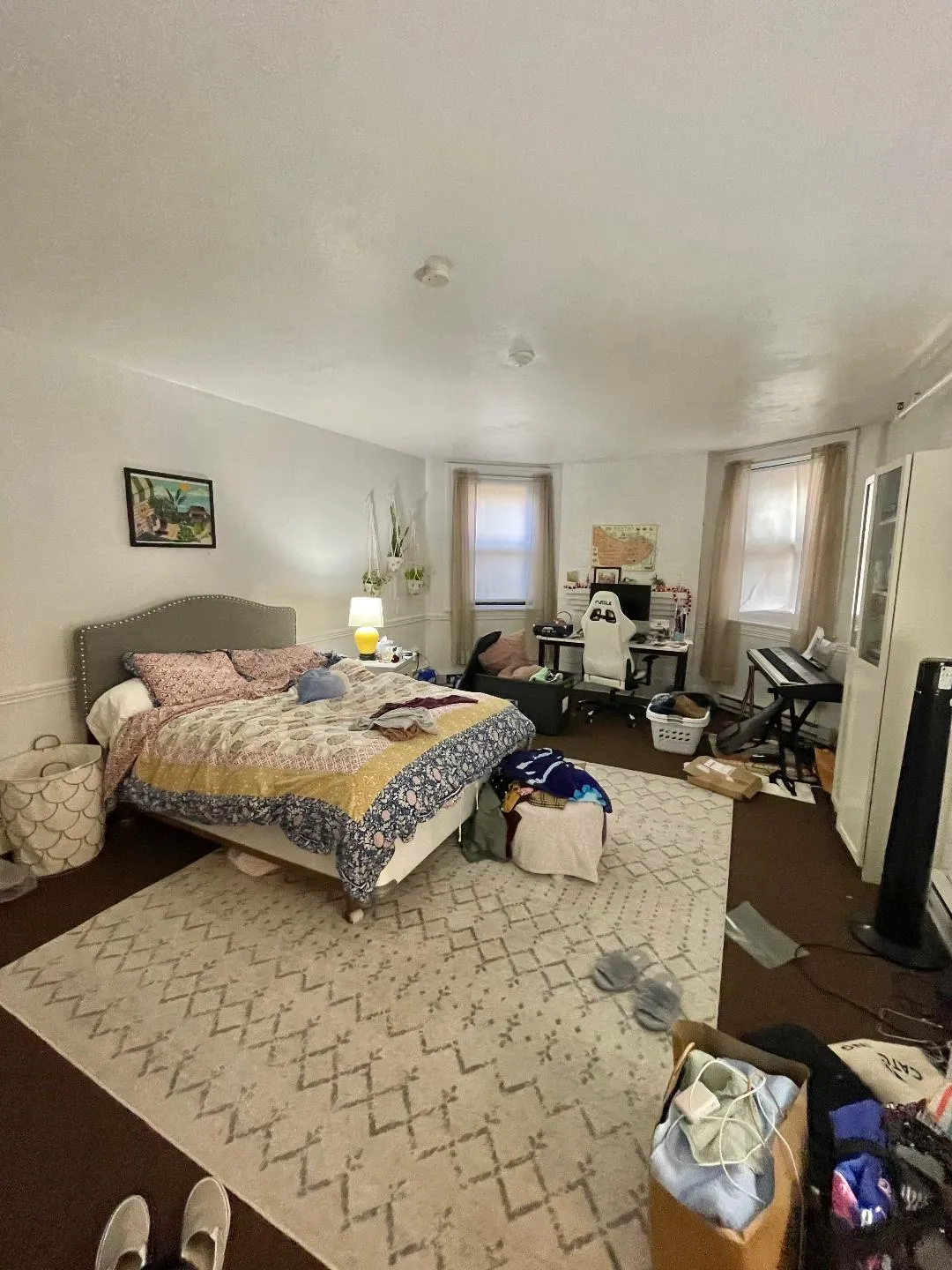 1061 Beacon St, Longwood