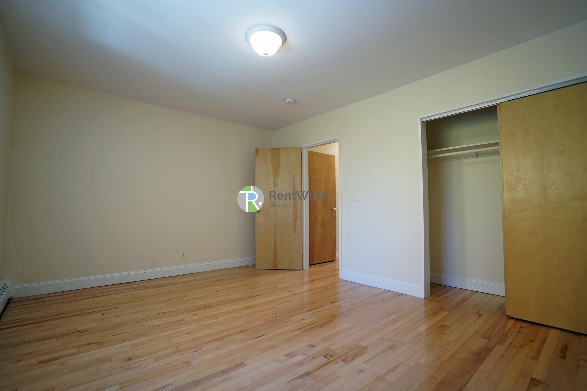 53 Parkman St, North Brookline