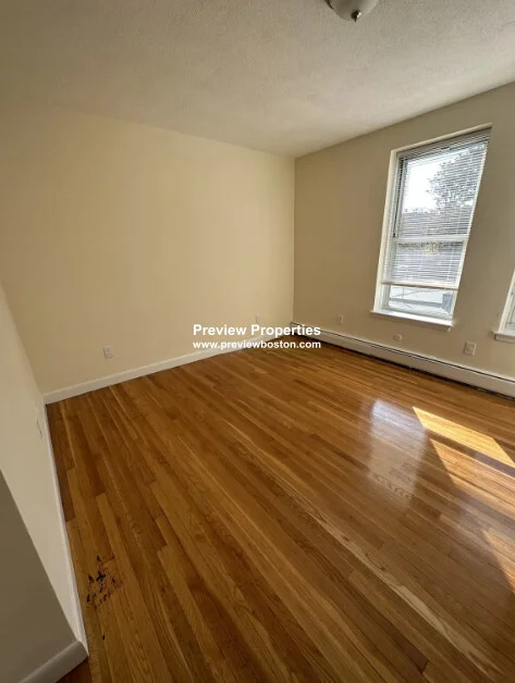 176 North Beacon St, Brighton