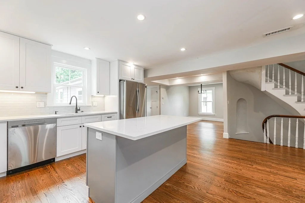 52 Maple St, Hyde Park