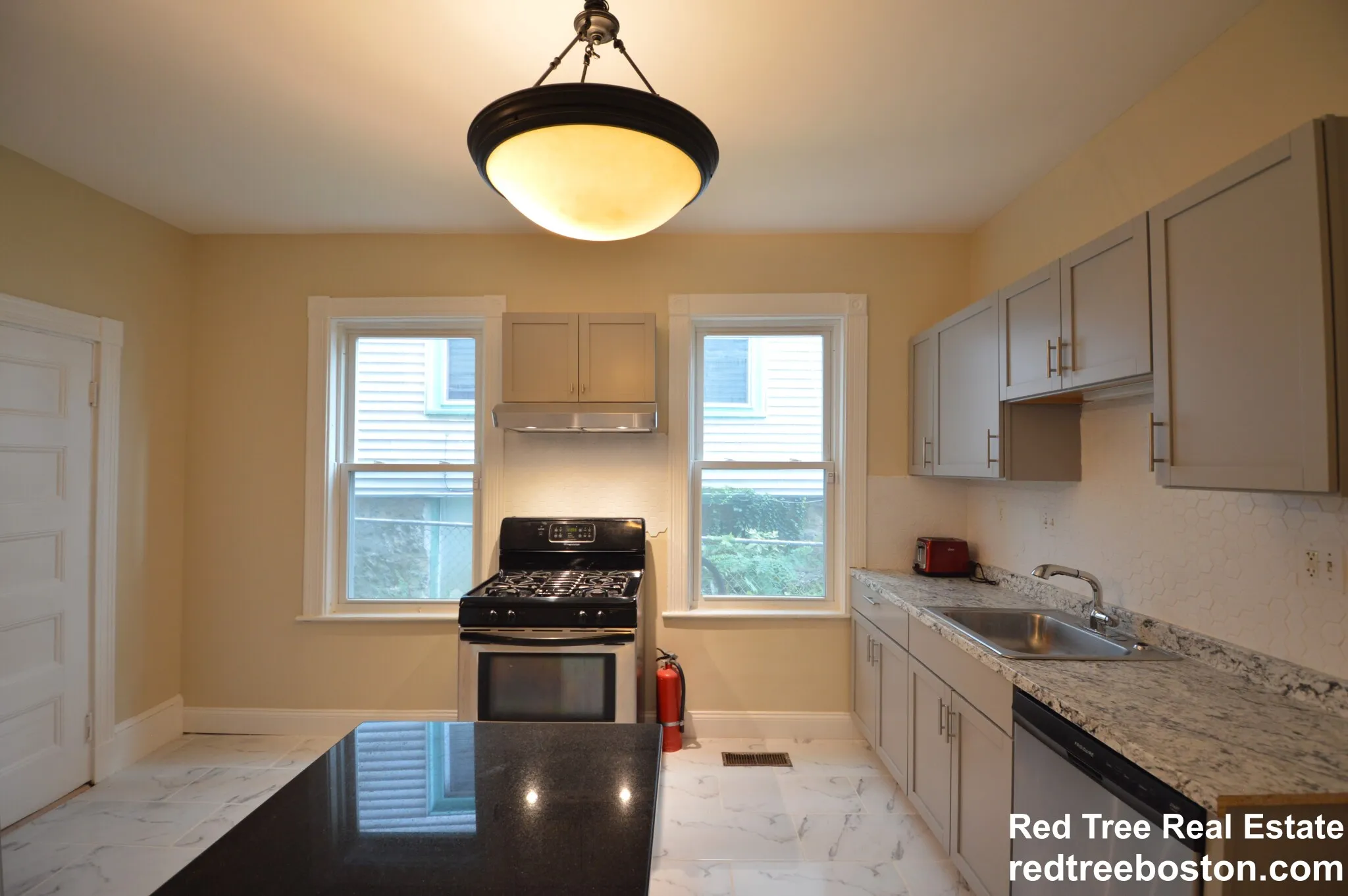 10 Bucknam St, Mission Hill