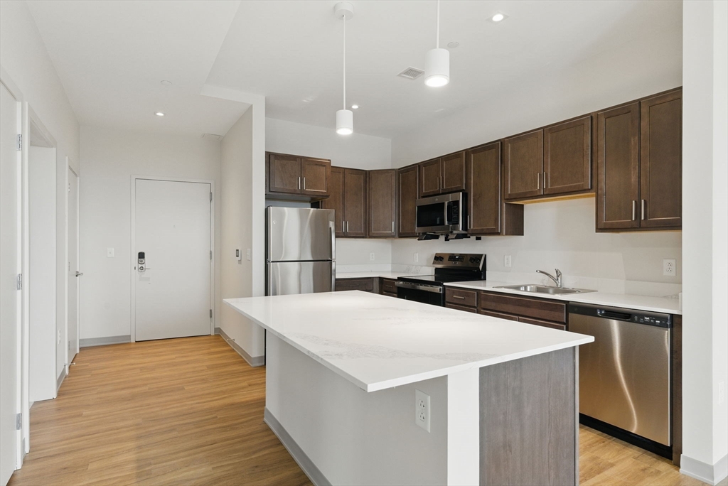 1170 Tremont St, South End