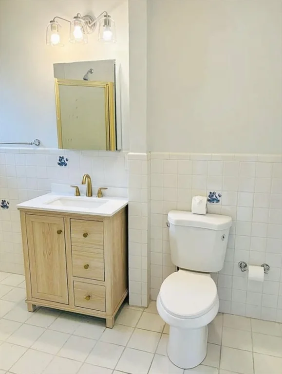 15 Ellsworth St, East Somerville