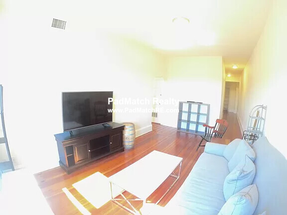 1463 Beacon St, Griggs Park