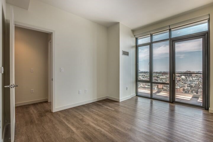 1 Canal St, North End