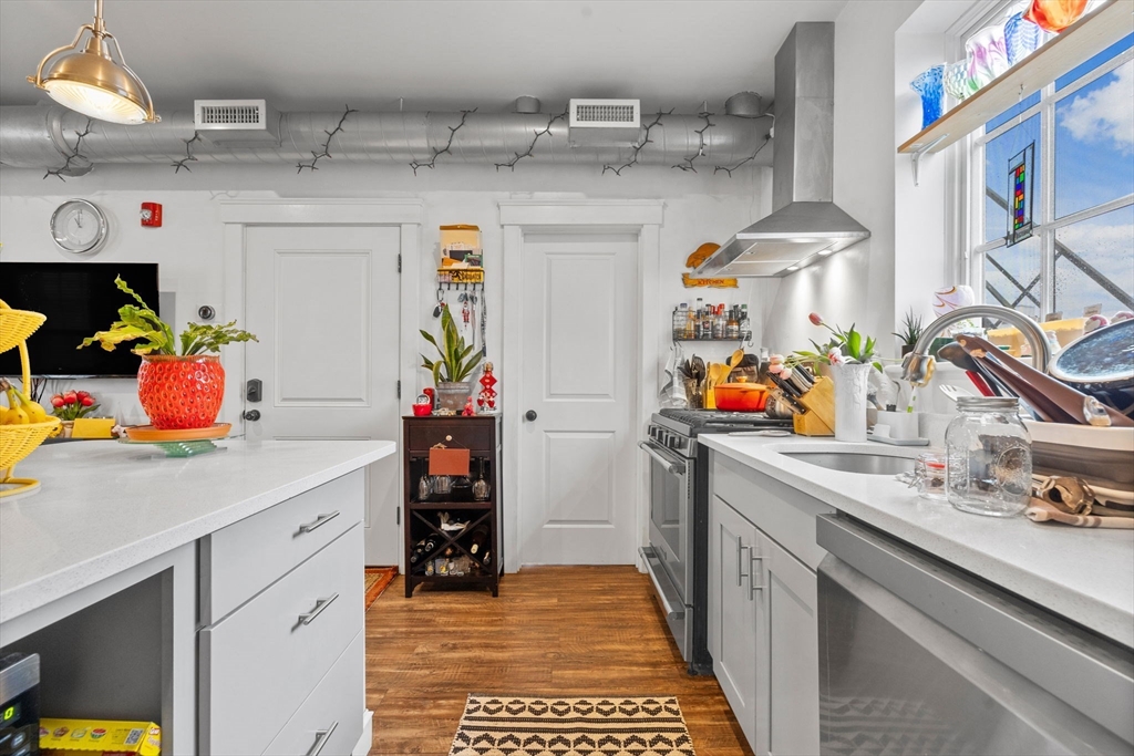 103 Broadway, Chelsea