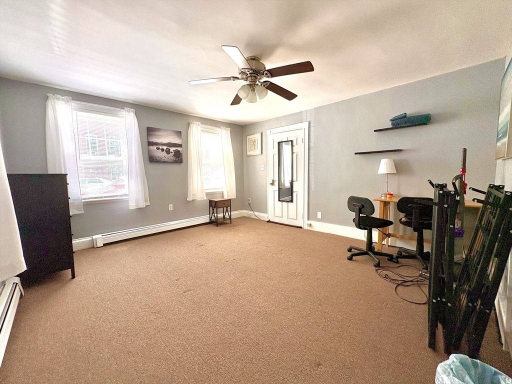 285 Roxbury St, Roxbury