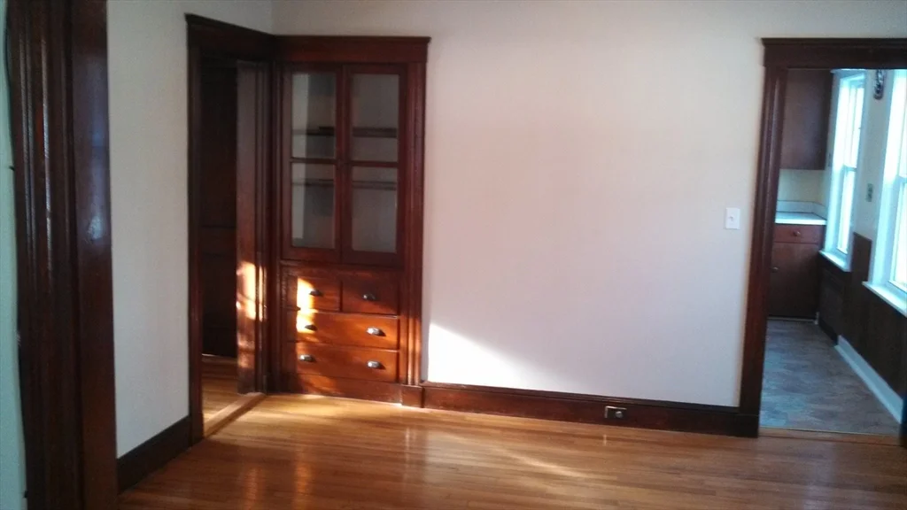 124 Bishop St, Framingham