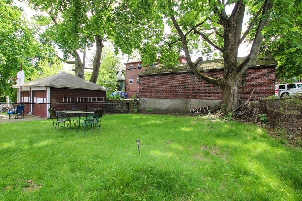 10 Hunnewell Ave, Brighton