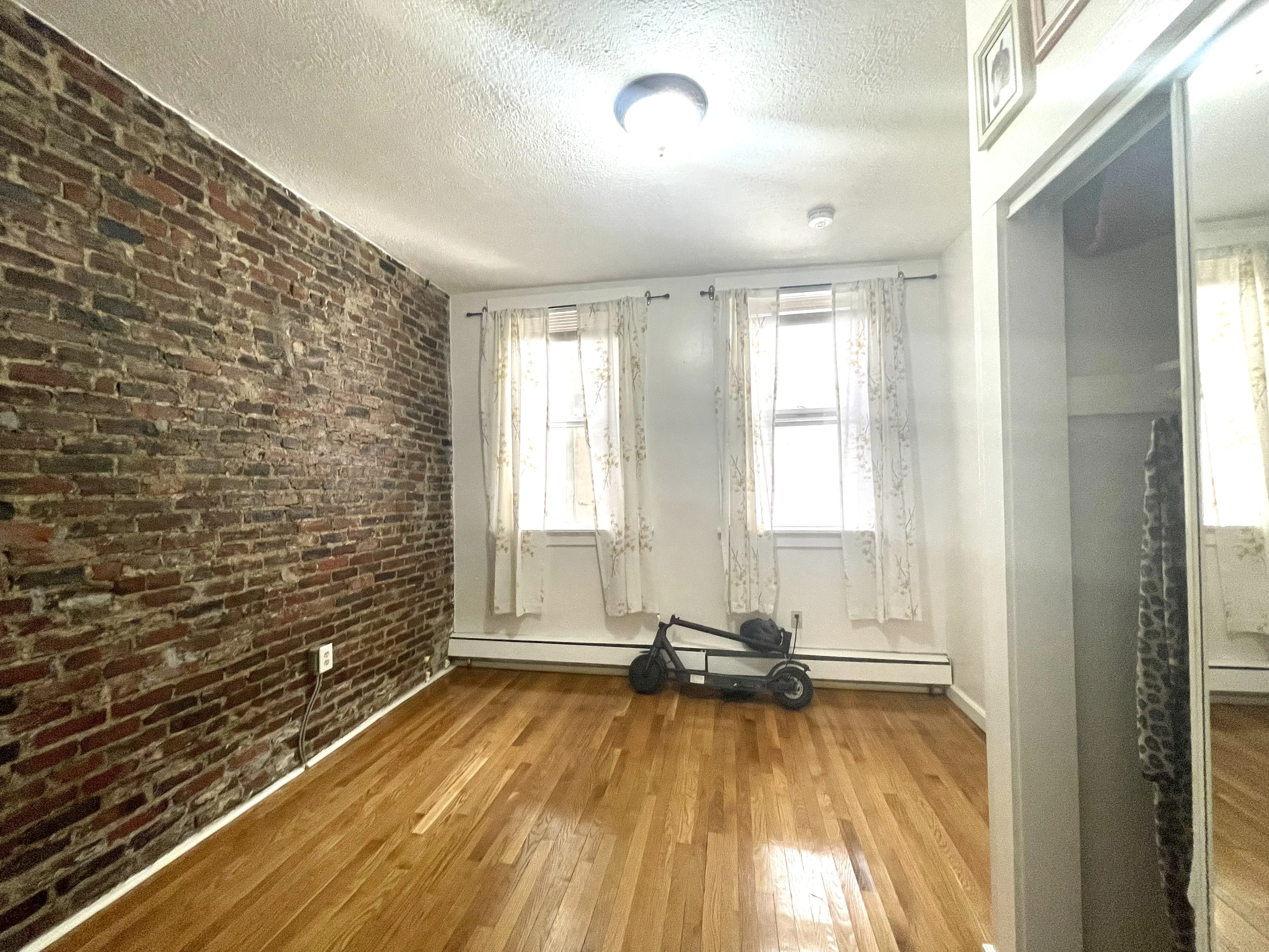 15 Garden St, Beacon Hill