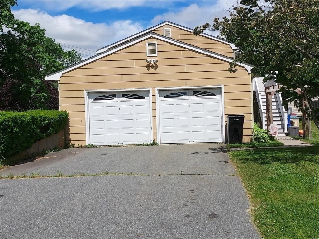 445 Chase, Dartmouth