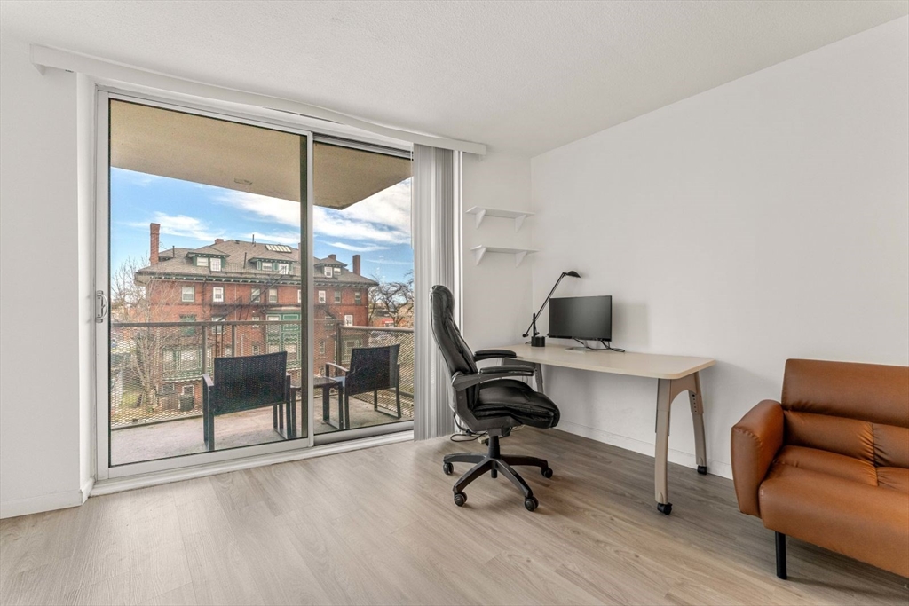 19 Winchester St, Coolidge Corner