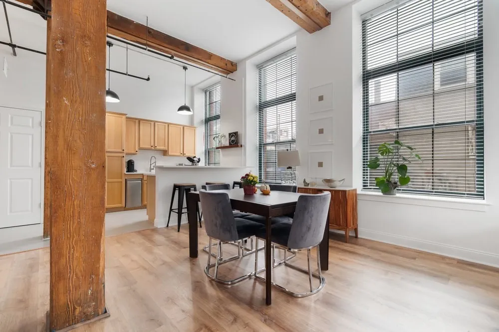 881 E 1st, South Boston