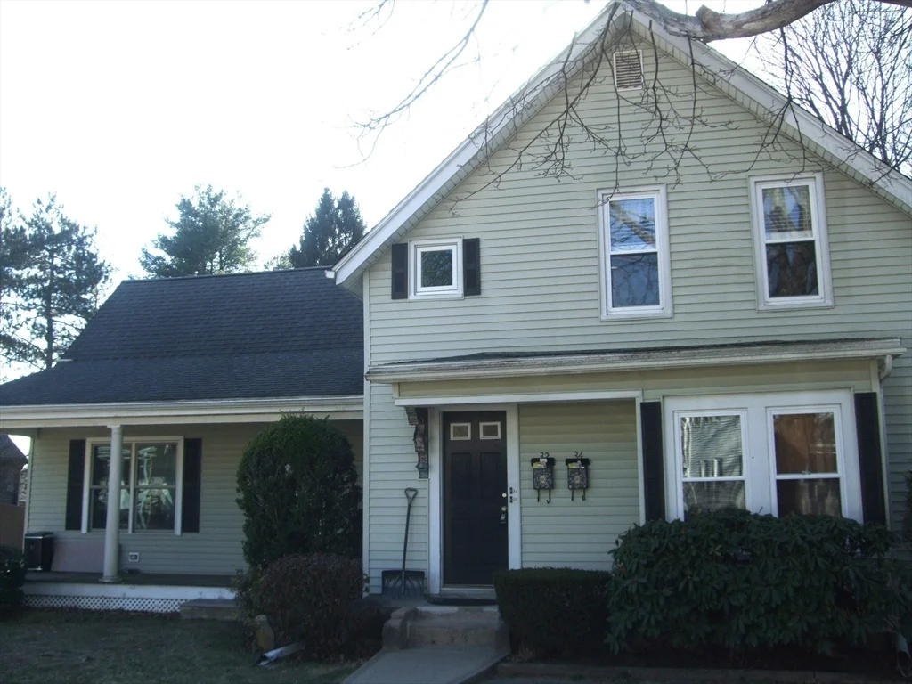 34 Moore Ave, Franklin
