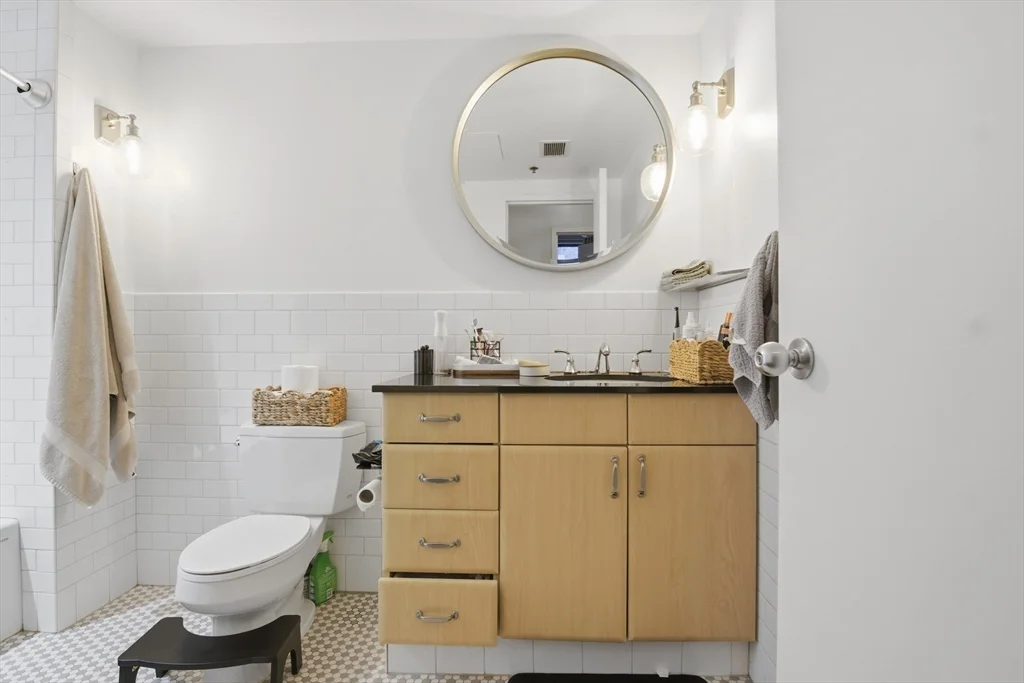 9 West Broadway, South Boston