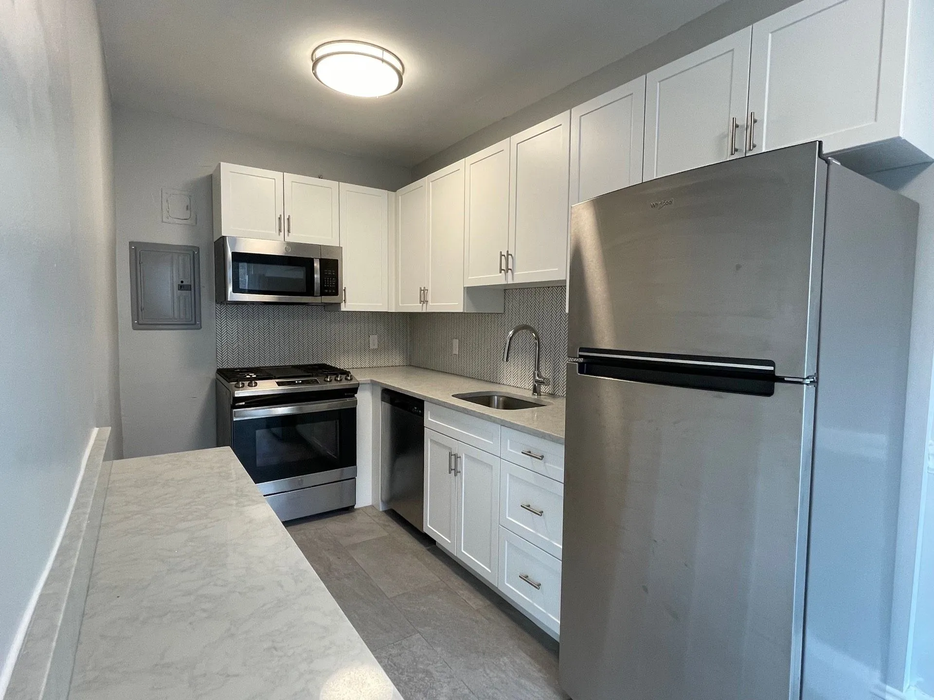 233 Lafayette St, Salem