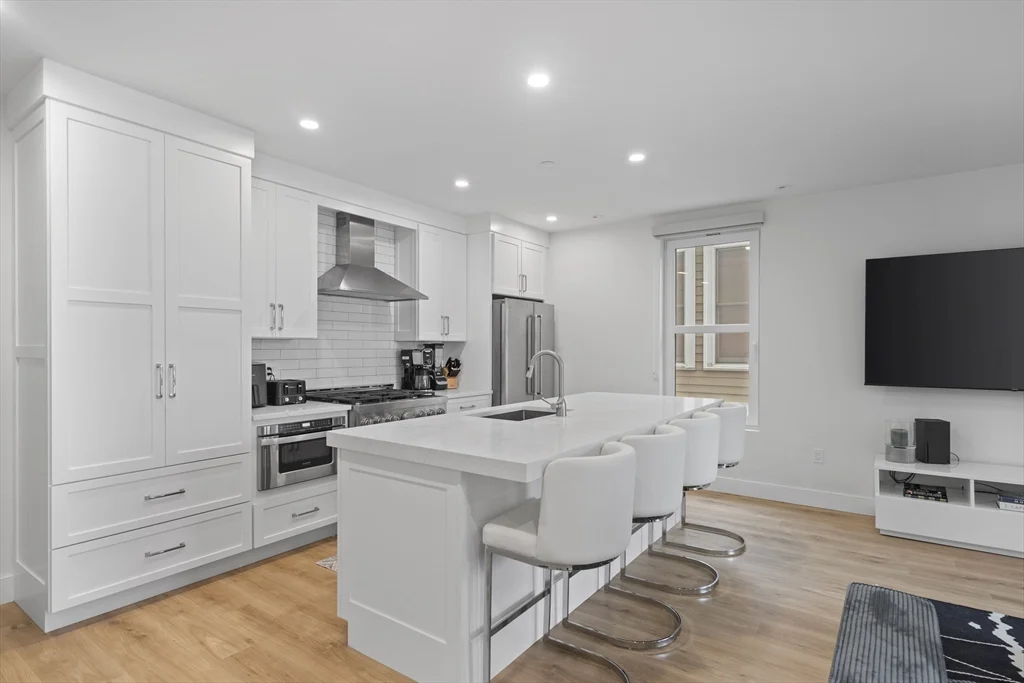 326 W Broadway, South Boston