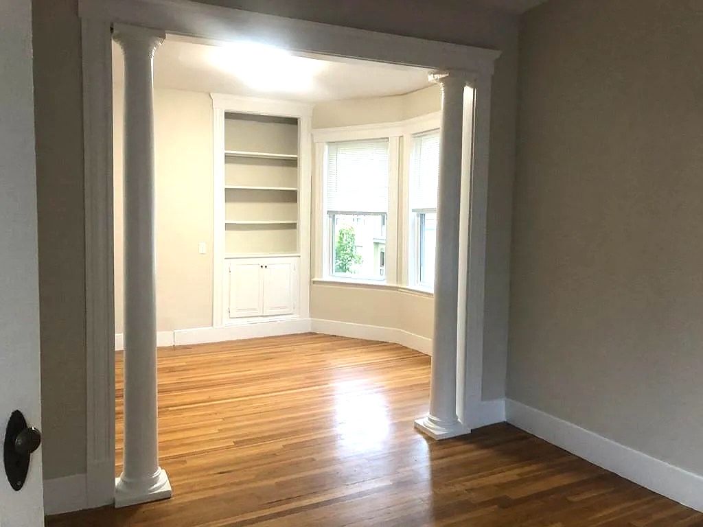 18 Cliff St, Salem