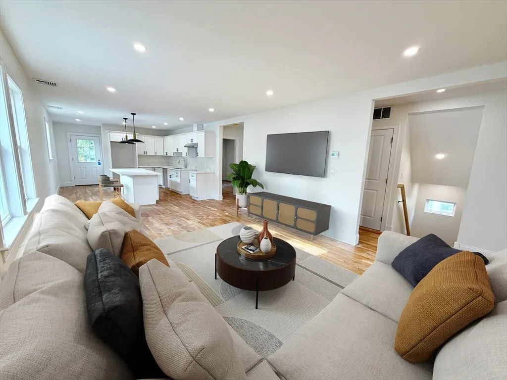 28 Pitcher Ave, West Medford