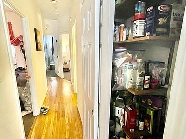3 bed, 1.5 bath apartment for rent at 17 Thacher St Unit 4, North End — photo 15 of 22