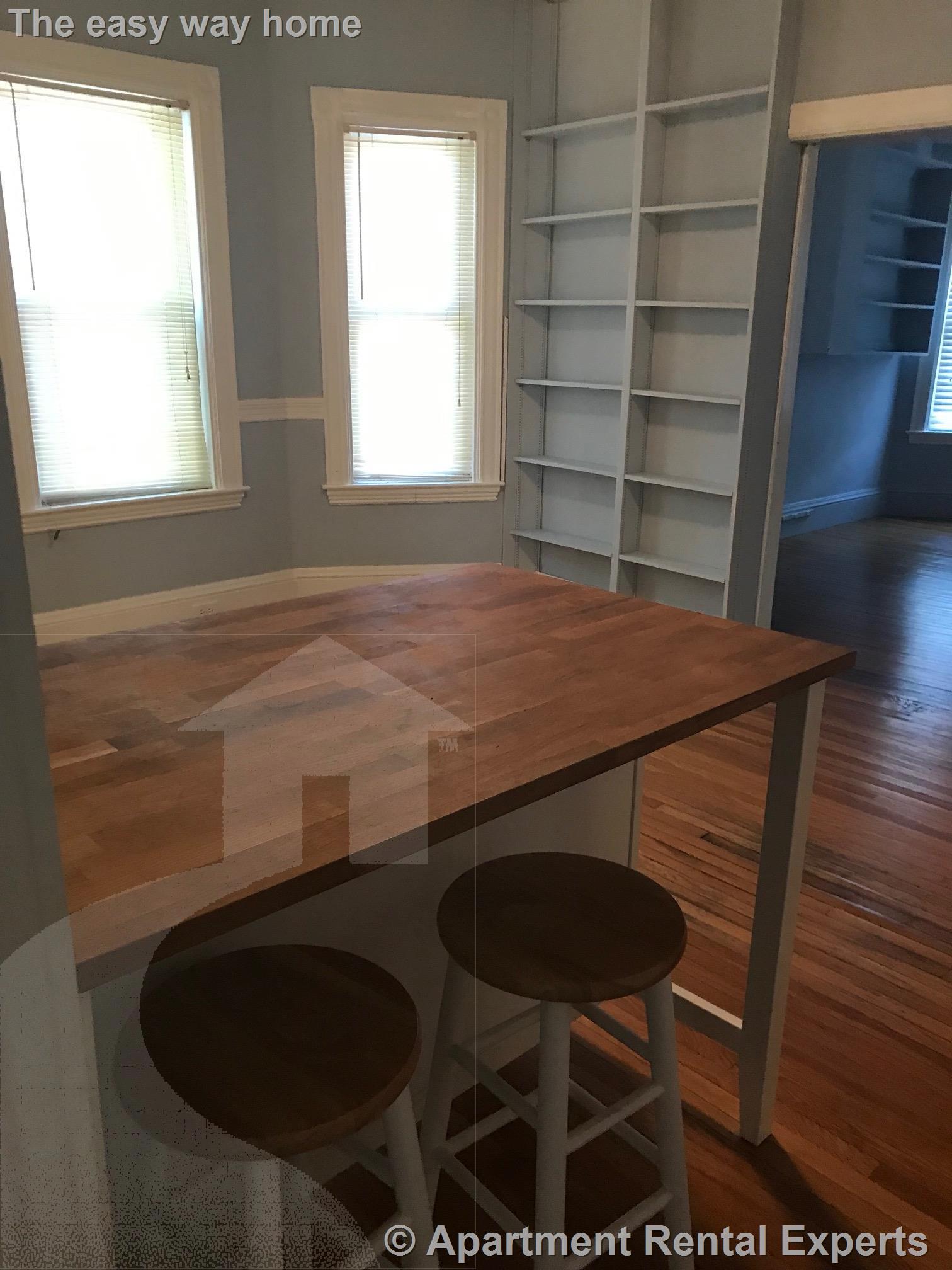 9 Linden Cir, Porter Square