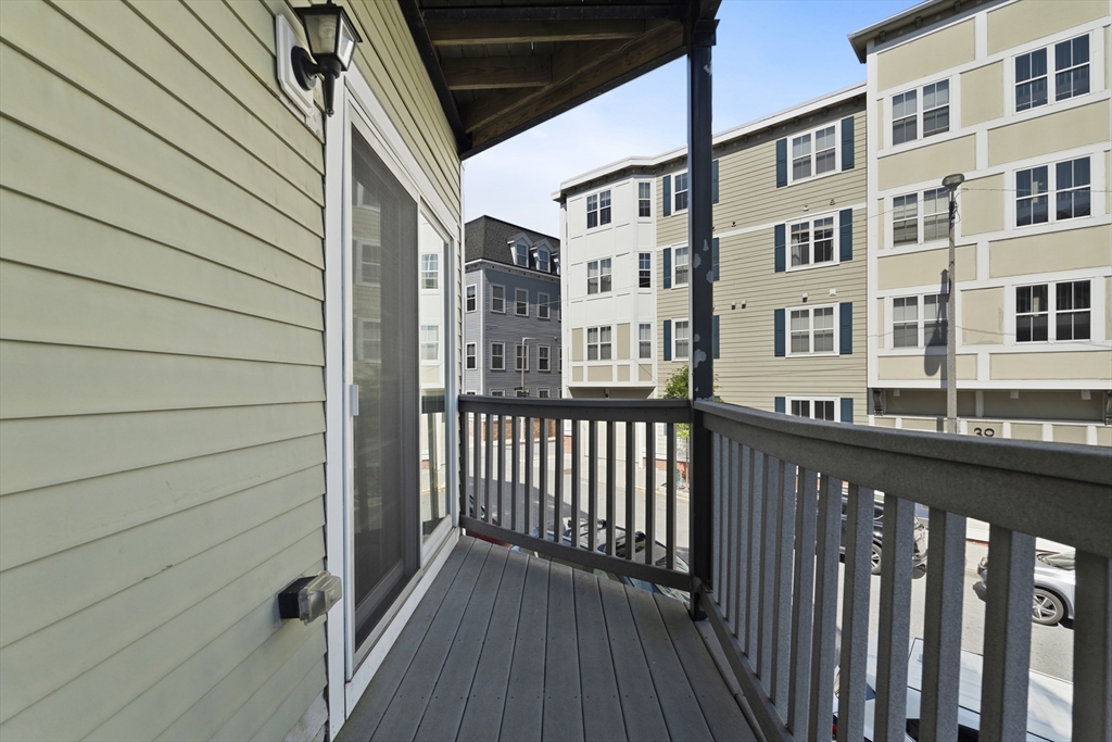 402 E 3rd St, South Boston