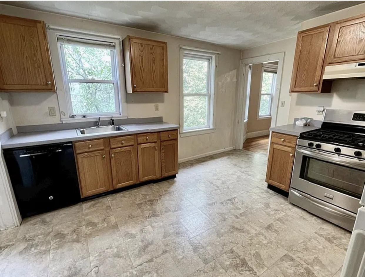 296 Highland Ave, Powder House Square