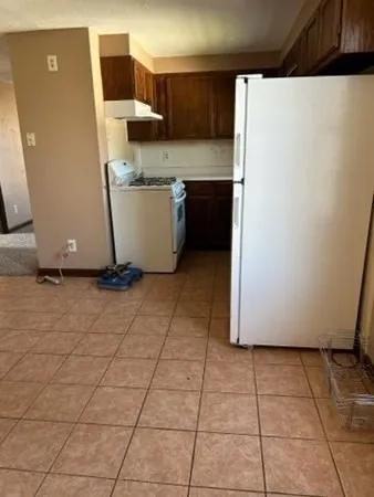 355 Field St, Fall River