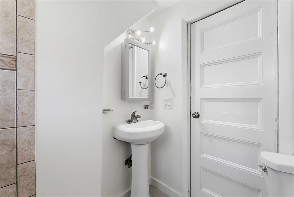 70 Bellevue St, Dorchester