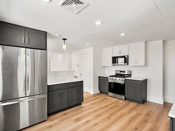 434 Massachusetts Ave, South End