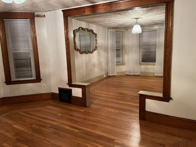 179 Elm St, Davis Square