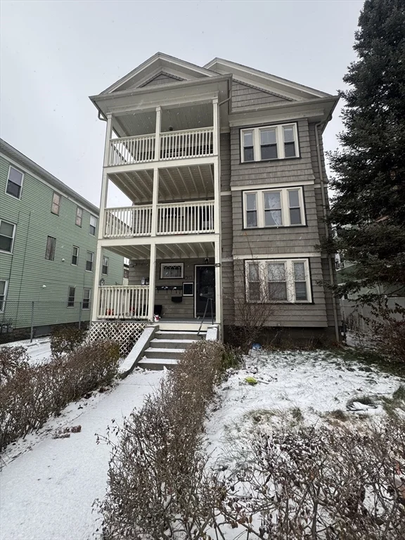 412 Grafton St, Worcester