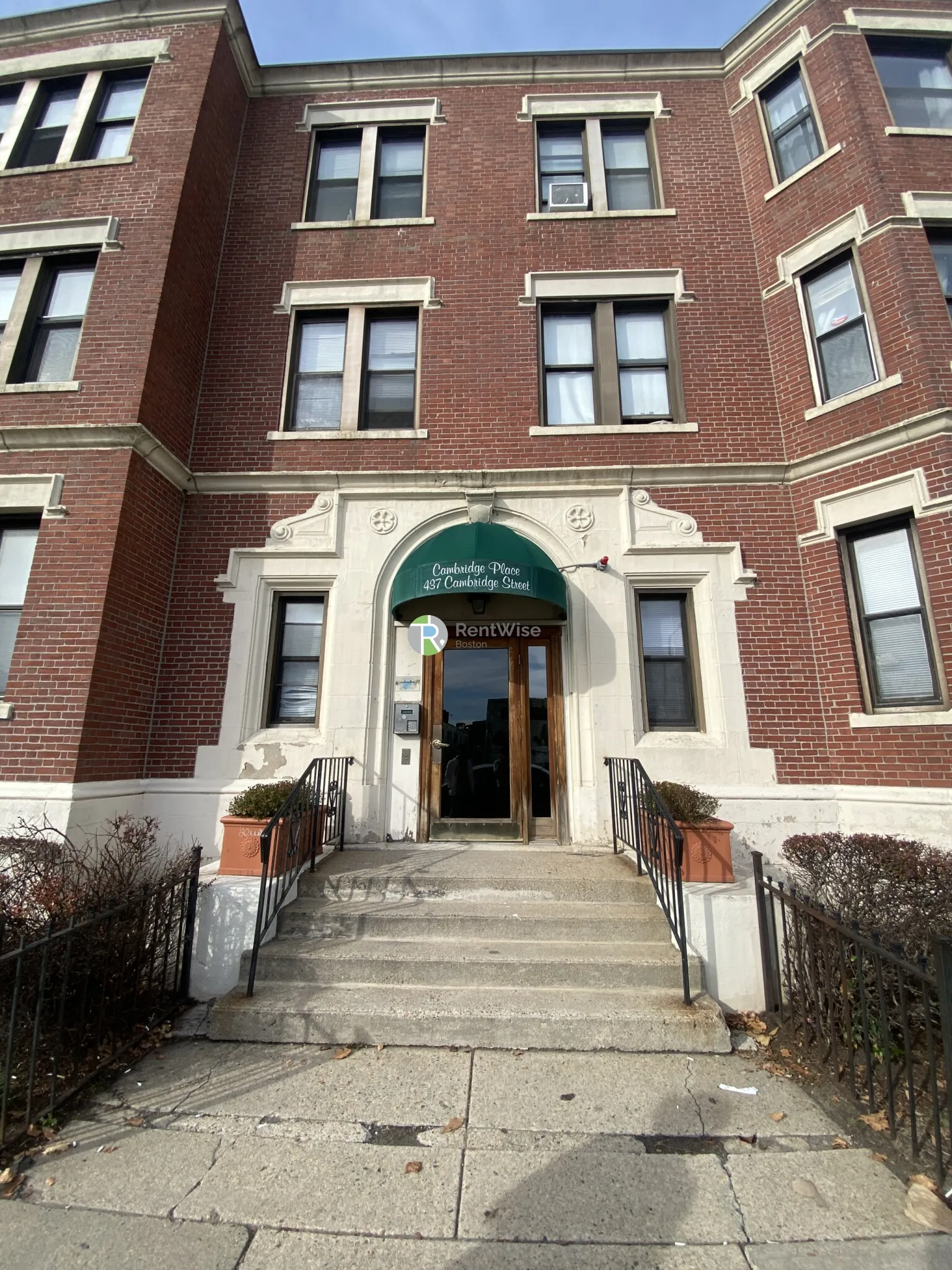 437 Cambridge St, Allston