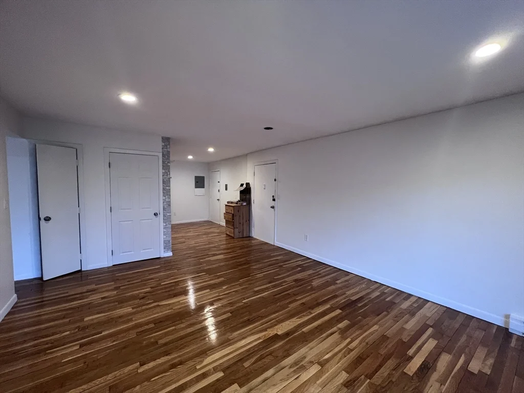 50 Seymour St, Roslindale