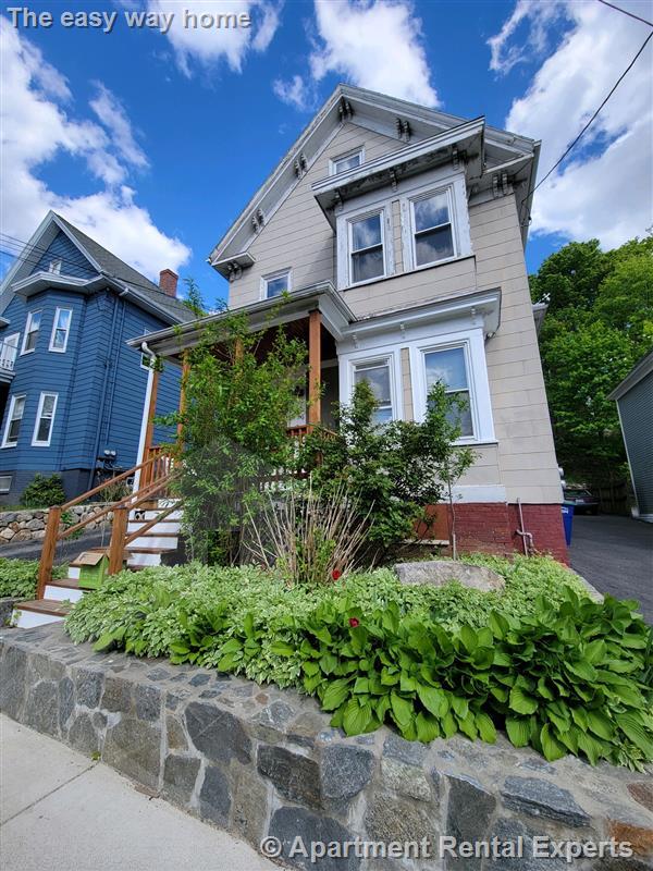 89 Cedar St, Porter Square