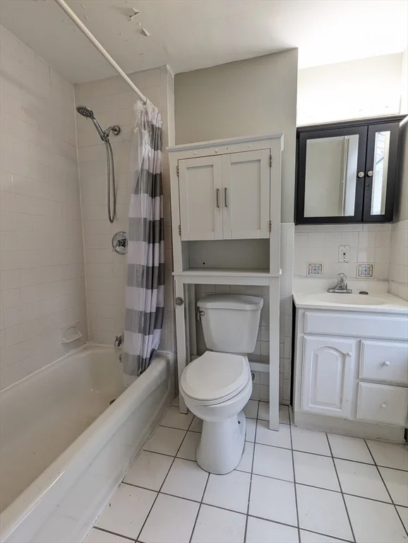 219 Green St, Central Square