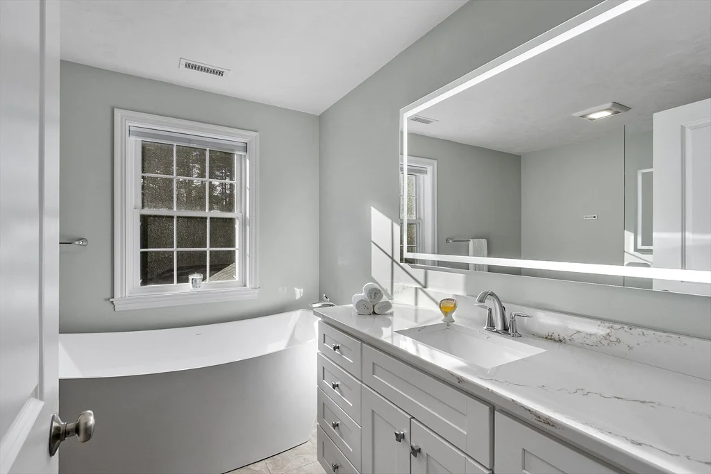 27 Spring Rd, Westborough