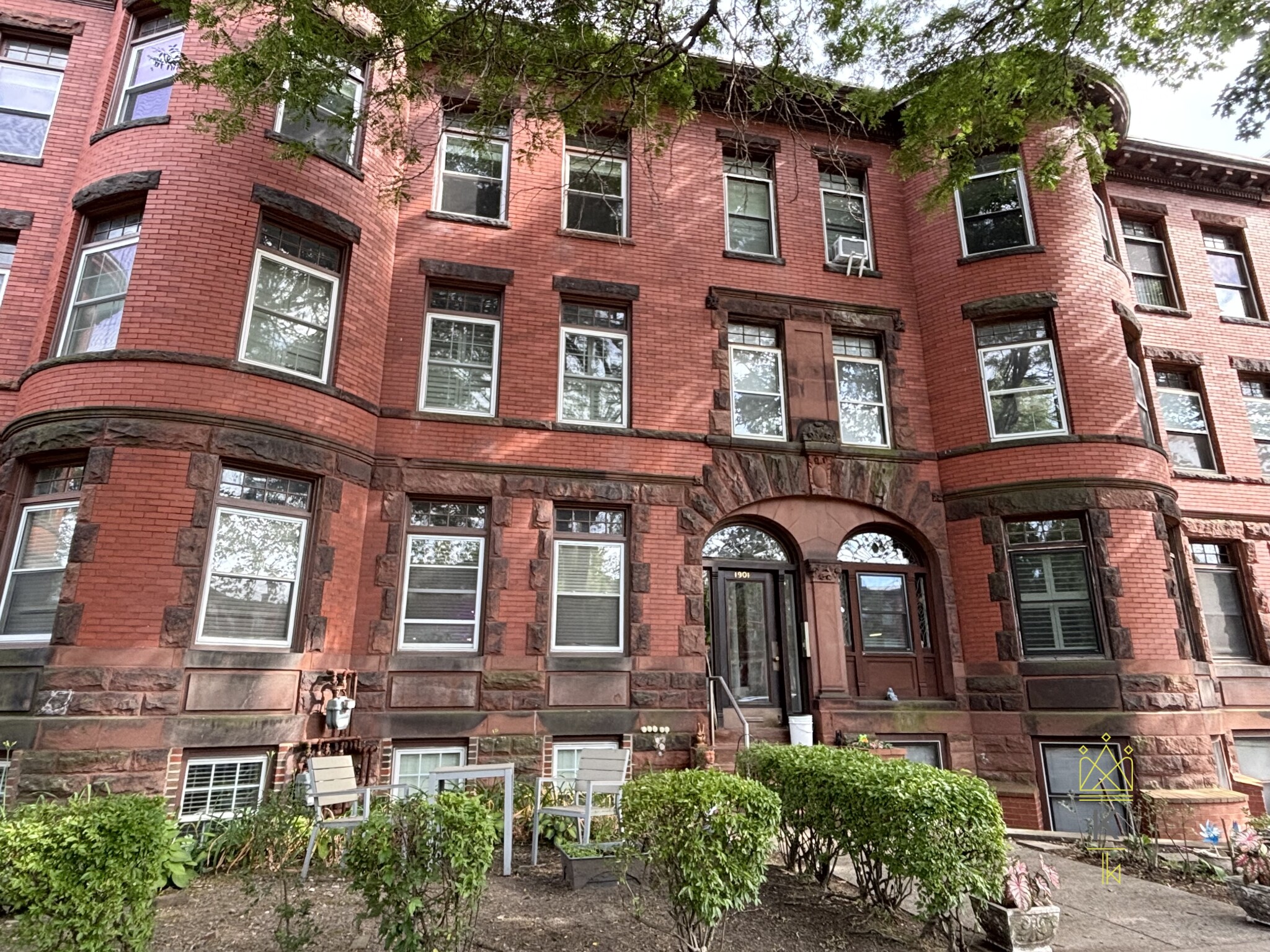 1901 Beacon St, Brookline