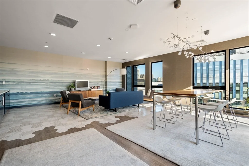 45 West 3rd St, South Boston